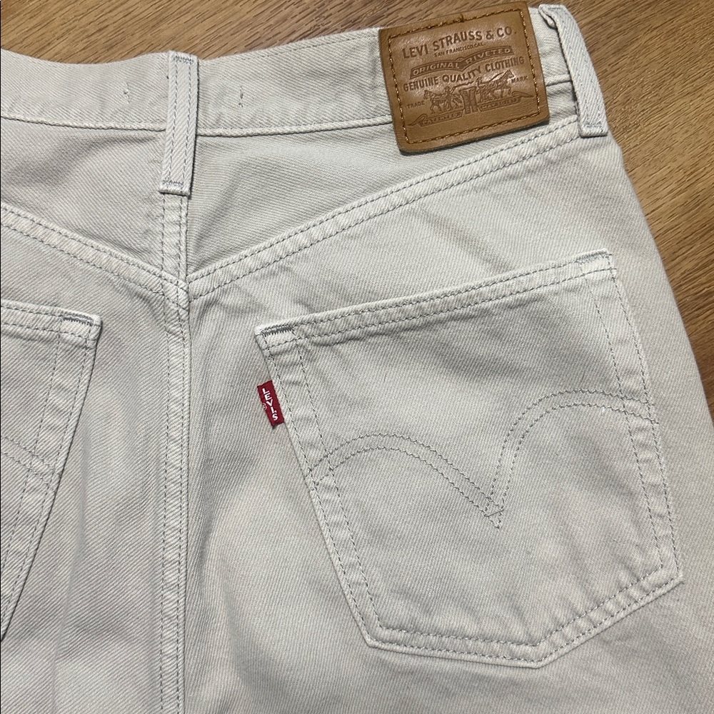 Levi's Women's High Loose Jeans in Mushrooms Grey Size 28‎ - Picture 8 of 8